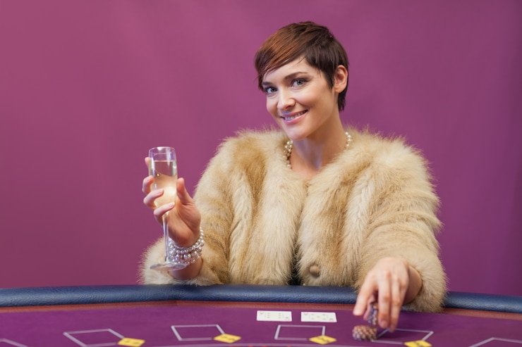 Màn hình trò chơi phổ biến 33wi hiển thị slots và live casino trên điện thoại